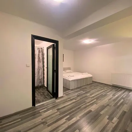Spinning La Guest house